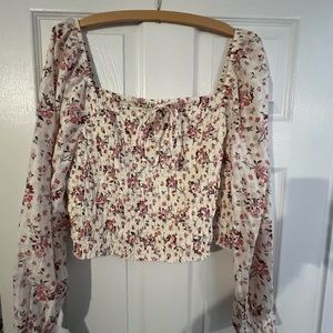 American Eagle pink and white flower blouse size XL.